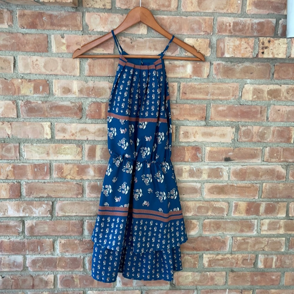 Francesca’s floral dress - Picture 1 of 4